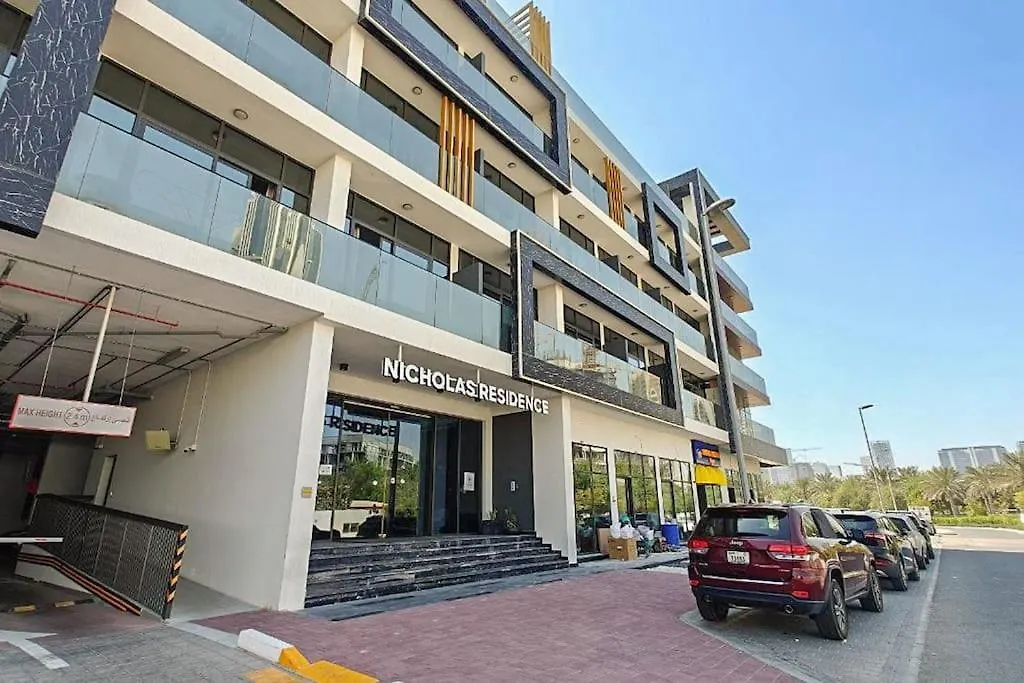 Czechin Properties New Listing Stylish Studio Modern Comforts Dubai United Arab Emirates
