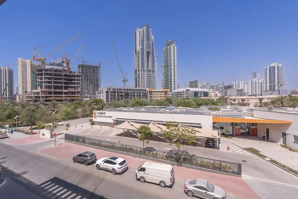 Czechin Properties New Listing Stylish Studio Modern Comforts Dubaj Apartament